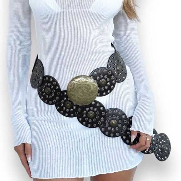 Brown Medallion Studded Coin Buckle Wide Boho Western Concho Belt NEW - Picture 3 of 4